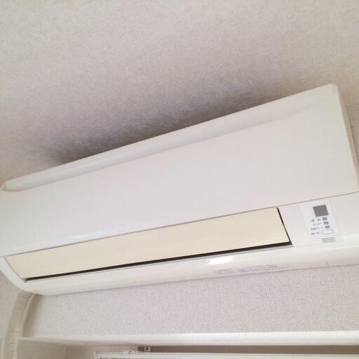 エアコン(洋室) 現在6帖タイプですが、10帖タイプに交換します