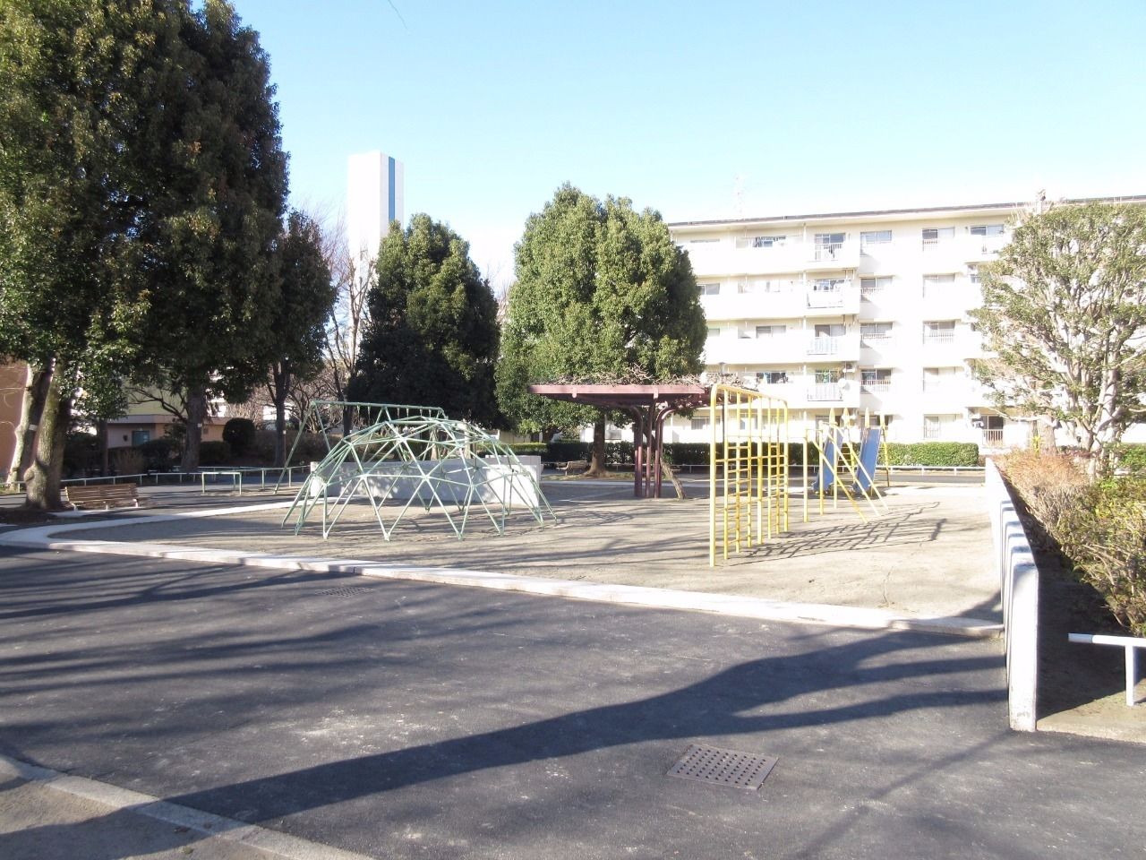 団地内の公園