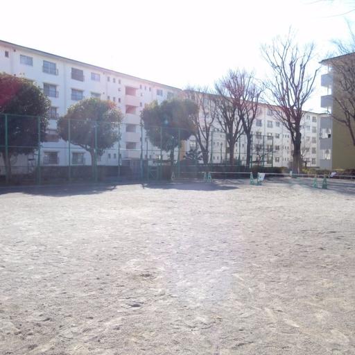 団地内の公園