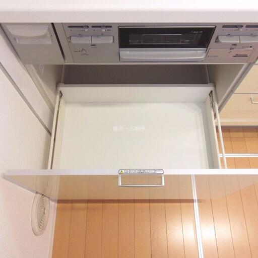 ガス台下の収納