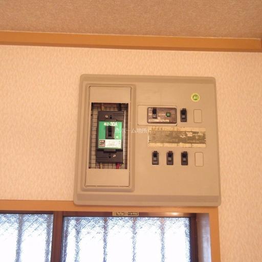 分電盤 30アンペアです