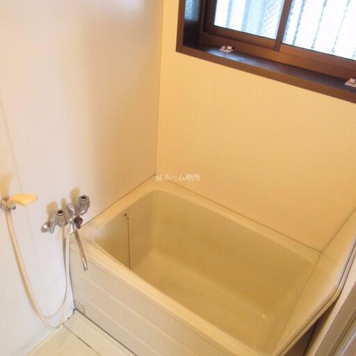 バス・トイレ独立タイプ バスルーム・トイレの独立設計で快適な毎日