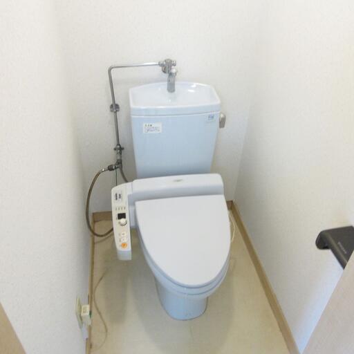 シャワートイレ 清潔な洗浄機能付シャワートイレ