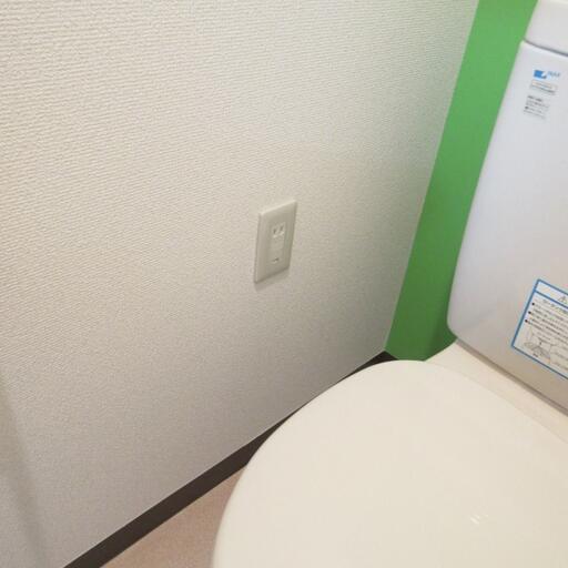 トイレ内のコンセント ウォシュレットの取付ができます