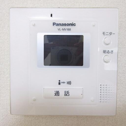 TVモニター付きインターホン 住戸内から音声と映像により来訪者を確認できます