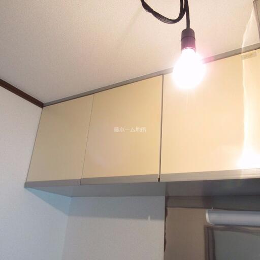 キッチンの吊戸棚