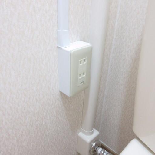 トイレ内のコンセント コンセントがあるのでウォシュレットが取り付けられます