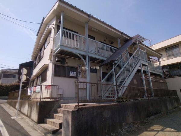 室内は現在リフォーム中です