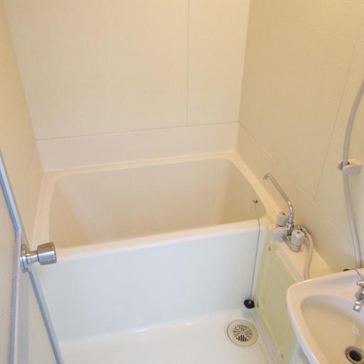 バス・トイレ独立タイプ バスルーム・トイレの独立設計で快適な毎日