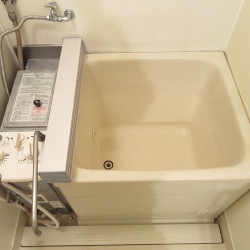 バランス釜 昔のタイプお風呂ですが追い焚き機能が付いています