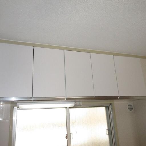 キッチンの吊戸棚