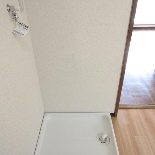 防水パン付洗濯機置場 洗濯機置場には防水パンを設置しました