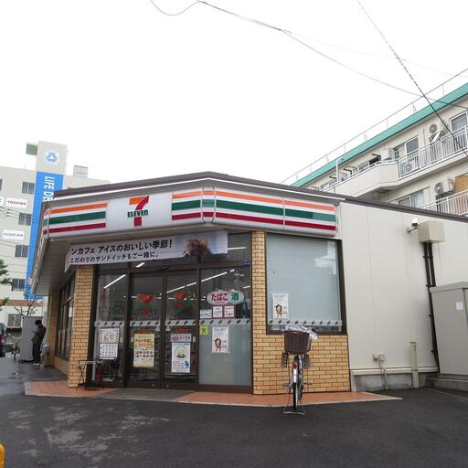 セブンイレブンン コンビニまで歩いて2分・130m