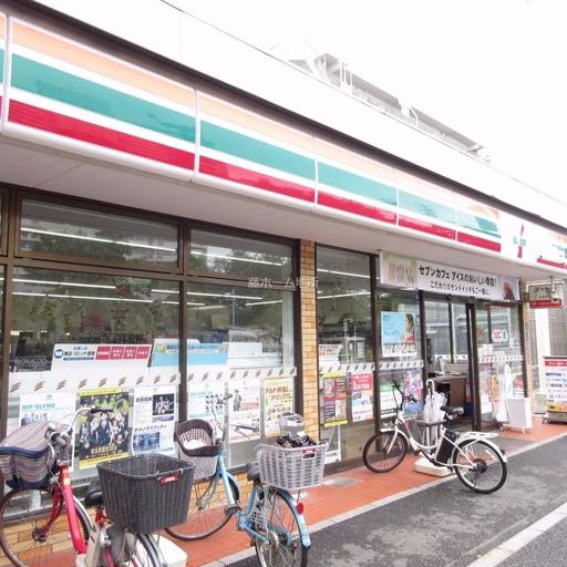 コンビニ「セブンイレブン」まで450mです コンビニが近いってウレシい