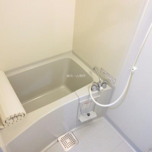 バス・トイレ独立タイプ バスルーム・トイレの独立設計で快適な毎日