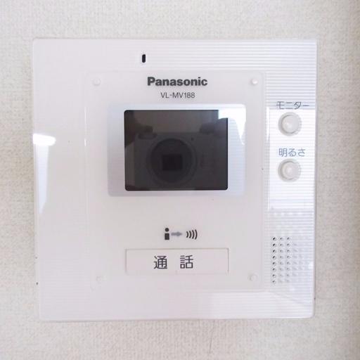 TVモニター付インターホン 不審者の侵入を未然に防ぐTVモニター付インターホンです