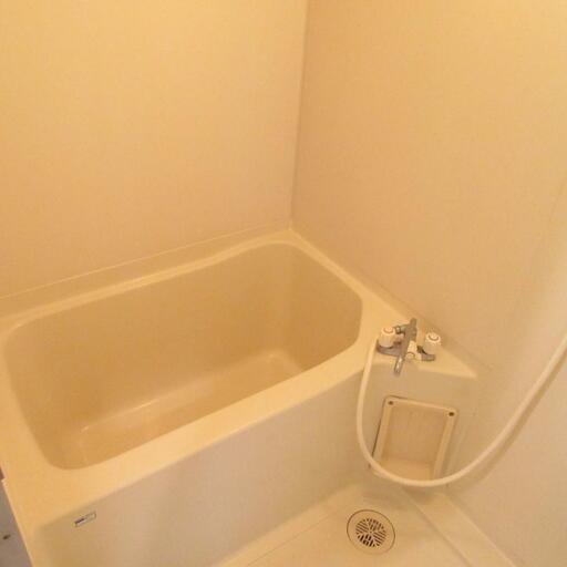 バス・トイレ独立タイプ バスルーム・トイレの独立設計で快適な毎日
