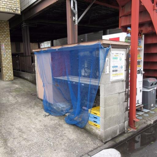 敷地内ゴミ置場