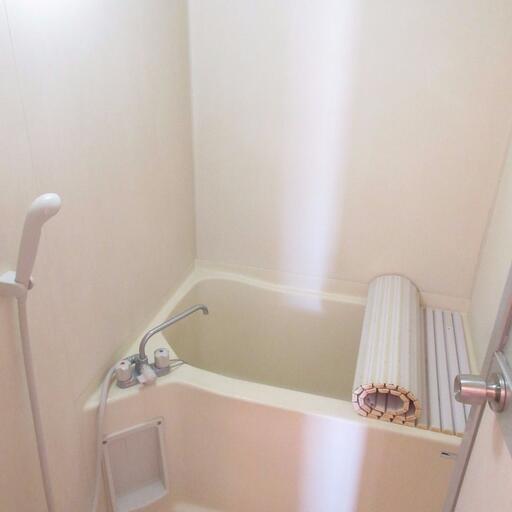 バス・トイレ独立タイプ バスルーム・トイレの独立設計で快適な毎日