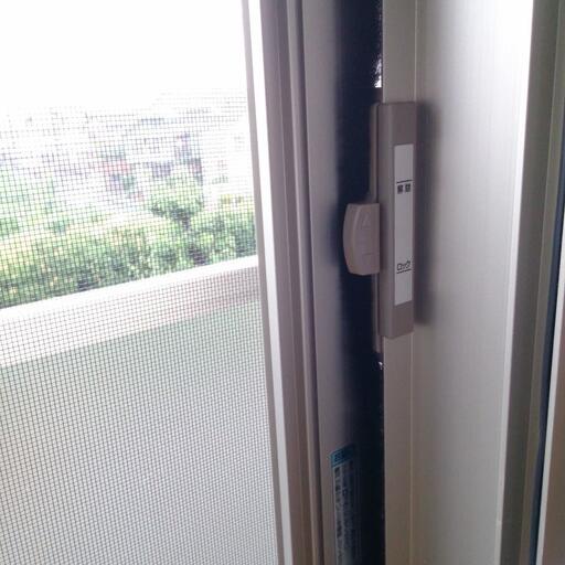 網戸 窓と同様にロックできます