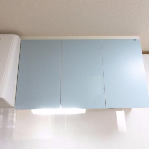 システムキッチン 吊戸棚