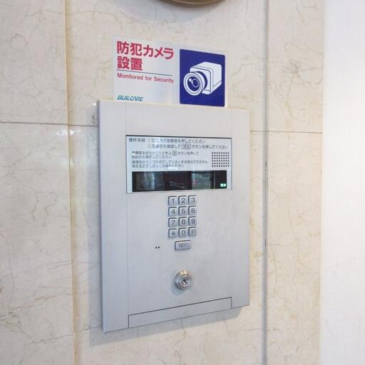 オートロックシステム エントランスはオートロックシステムを採用