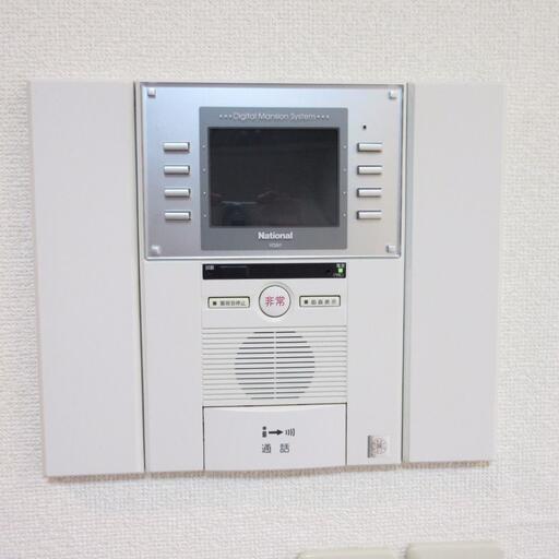 TVモニター付インターホン 不審者の侵入を未然に防ぐTVモニター付インターホンです